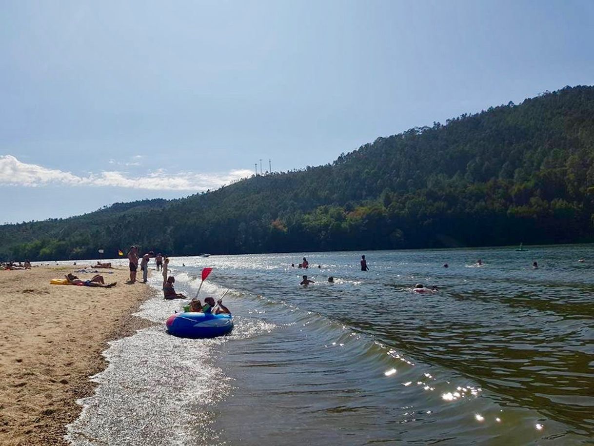 Lugar Fluvial da Lomba Beach