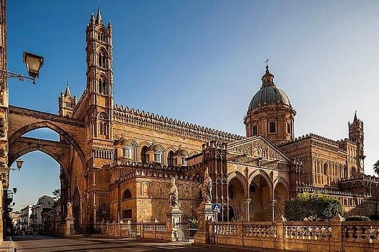 Place Catedral de Palermo