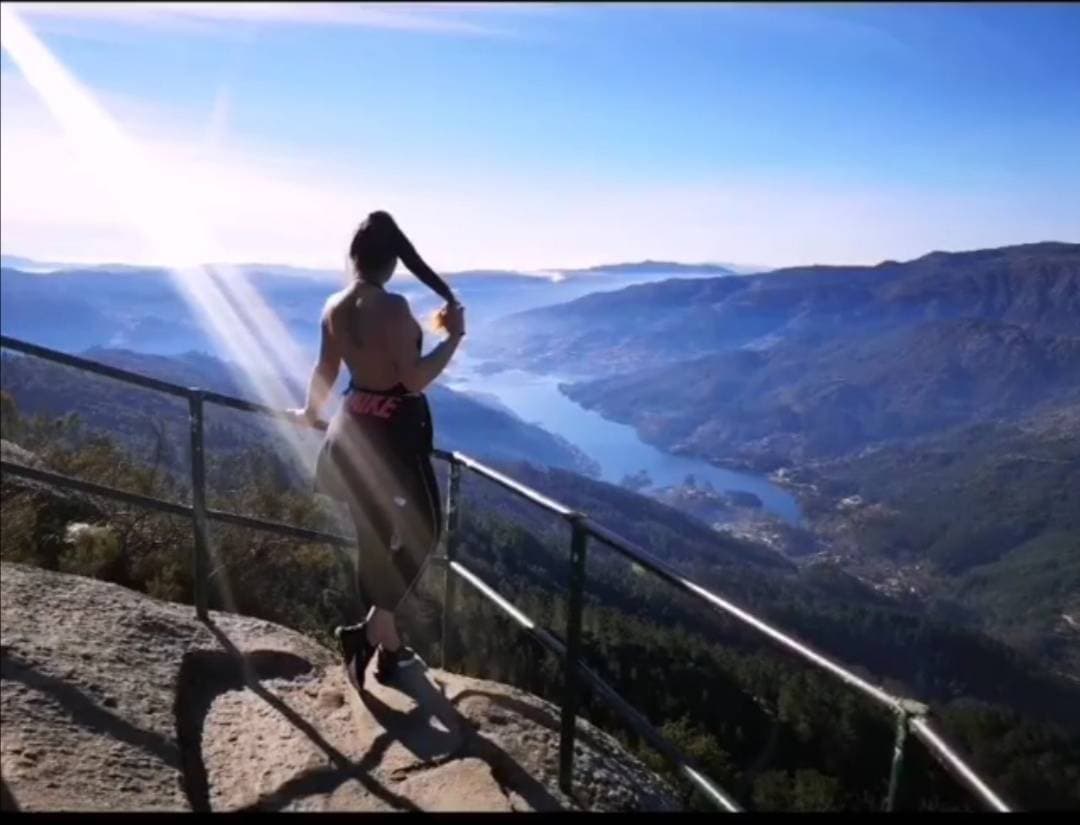 Lugar Miradouro da Pedra Bela