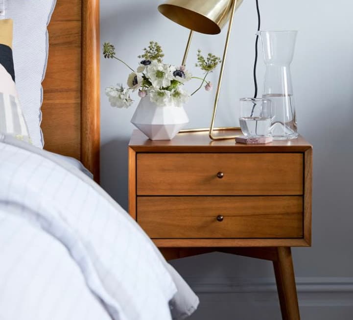 Producto Mid Century night stand