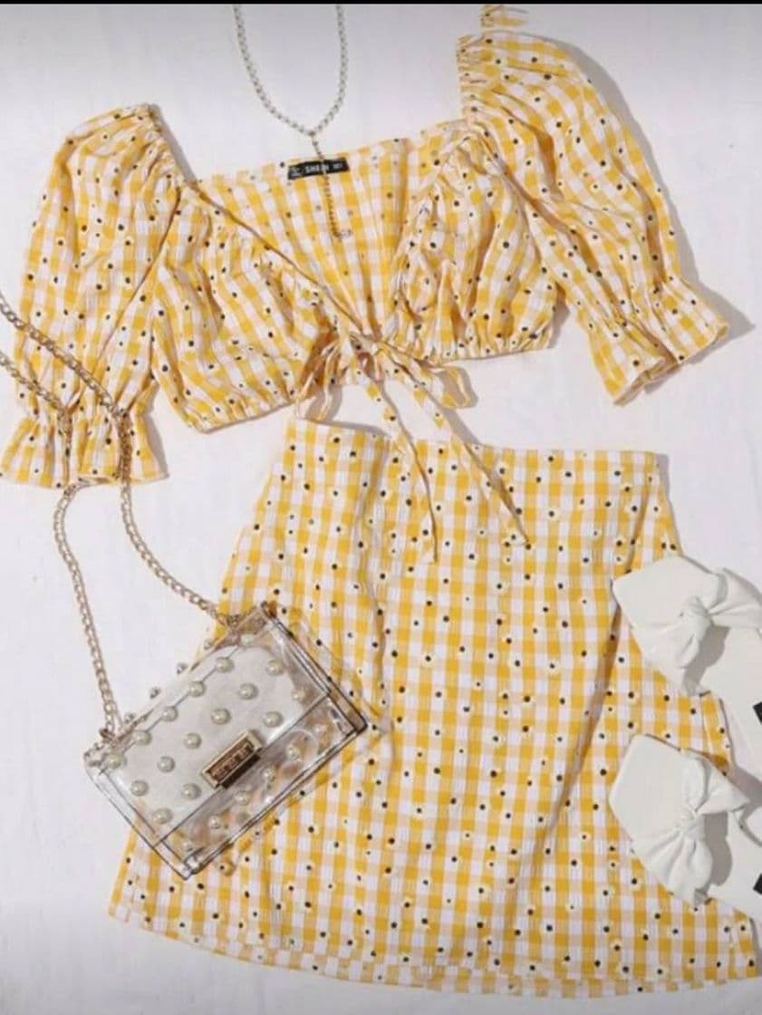 Moda Conjunto amarelo 