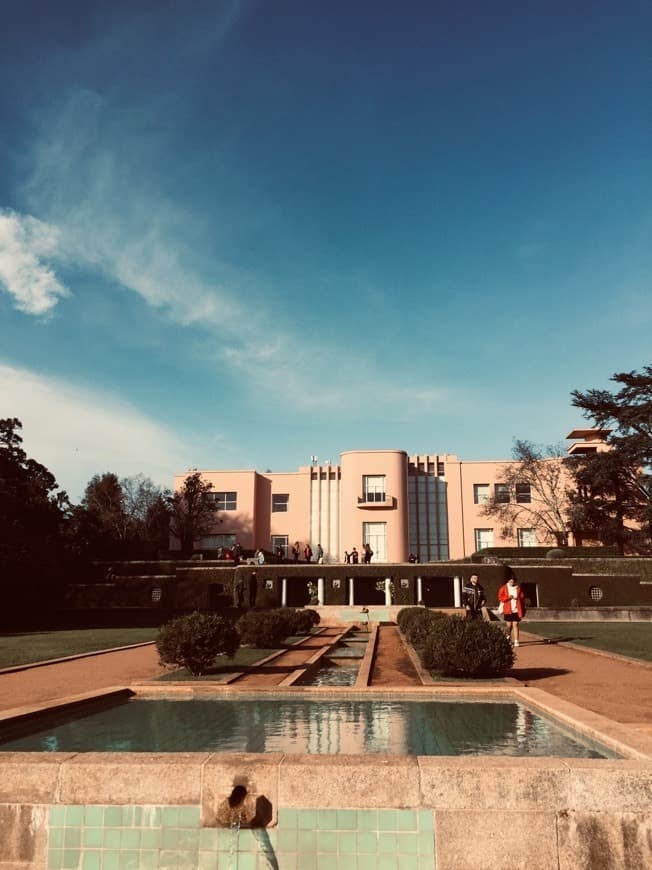 Place Serralves (Museu)