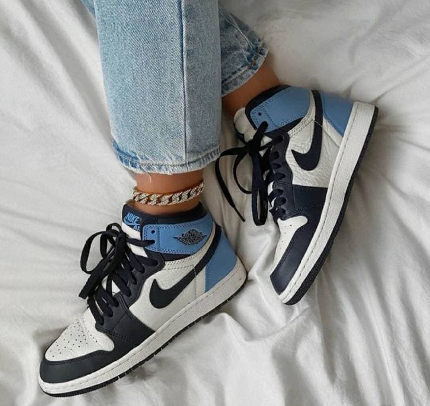 Producto Jordan 1 Retro High Obsidian UNC

