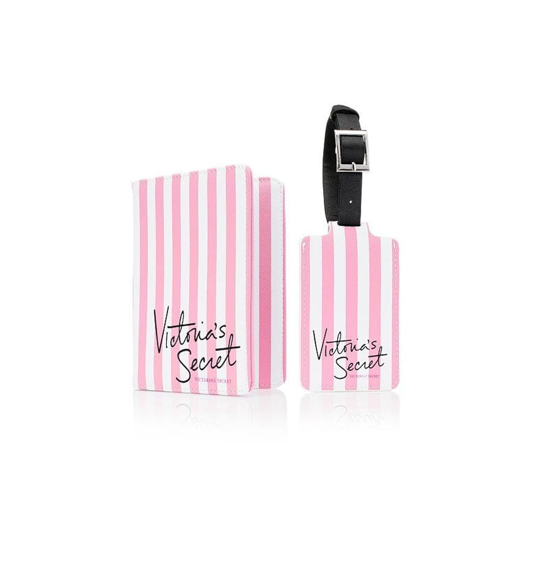 Producto Victoria’s secret funda de pasaporte y etiqueta