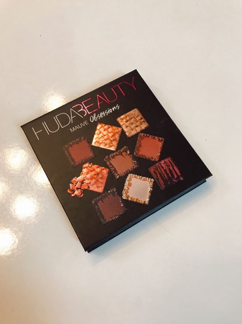 Producto HUDA BEAUTY Obsessions Eyeshadow Palette