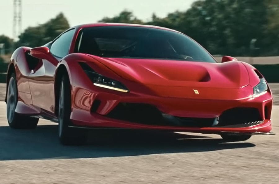 Moda Ferrari F8 Tributo