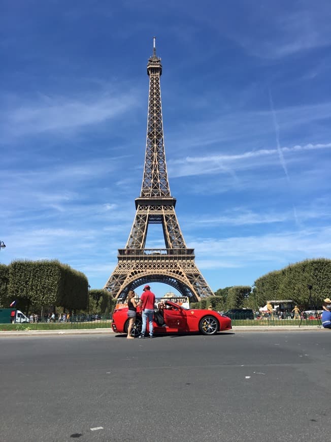 Place Torre Eiffel