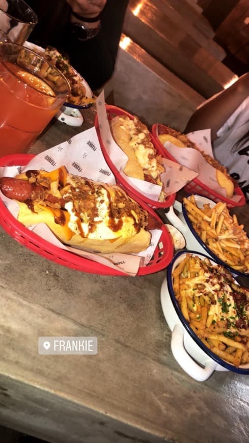 Restaurantes Frankie Hot Dogs