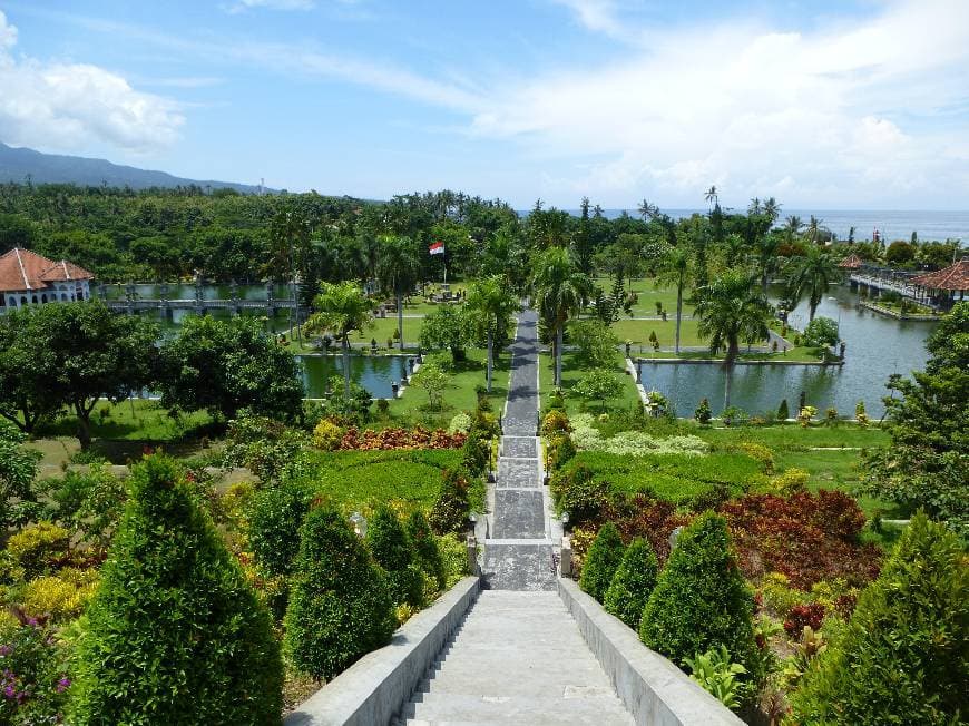 Place Ujung Water Palace