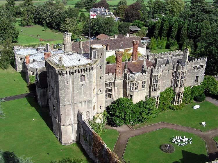 Place Thornbury Castle