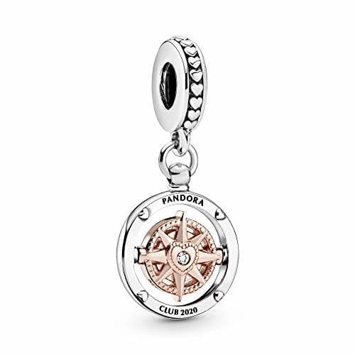 Lugar PANDORA Charm Club