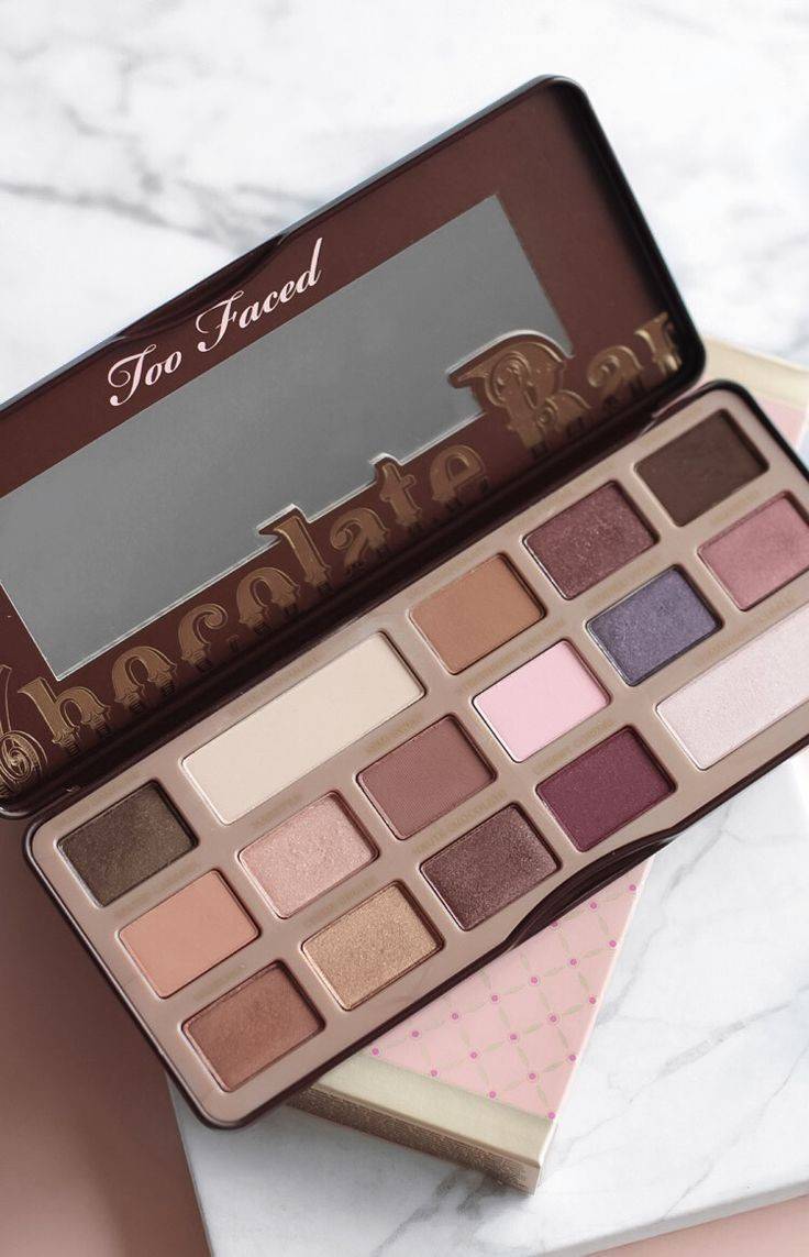 Belleza Chocolate Bar Paleta de sombras de ojos, de Too Faced