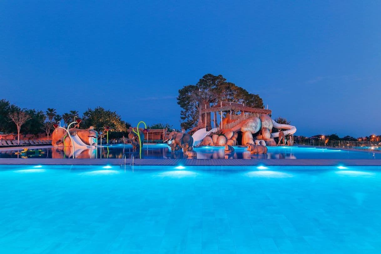 Lugar Camping & Resort Sangulí Salou