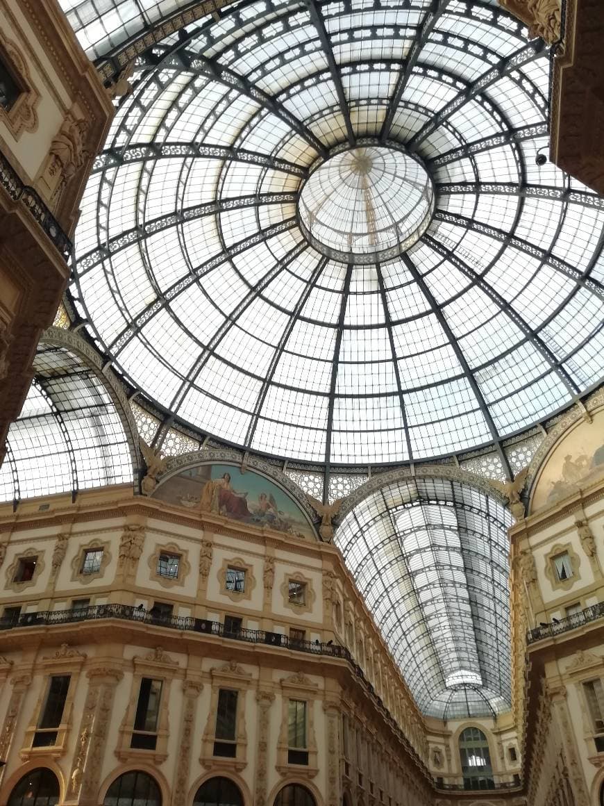 Place Galería Vittorio Emanuele II