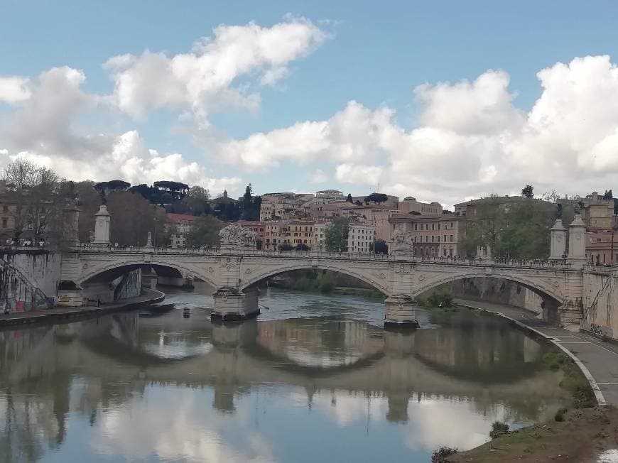 Place Puente Sant'Angelo