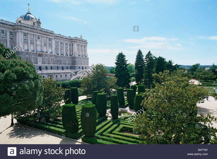 Lugar Jardines de Sabatini