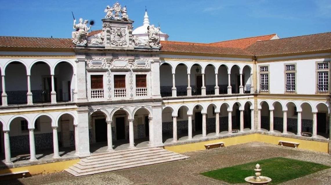 Place Universidad de Évora