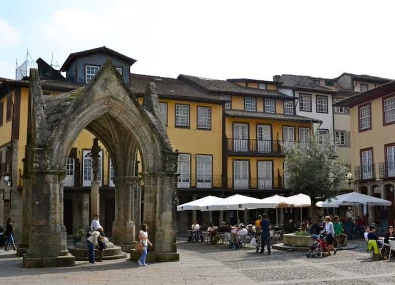 Lugar Largo da Oliveira