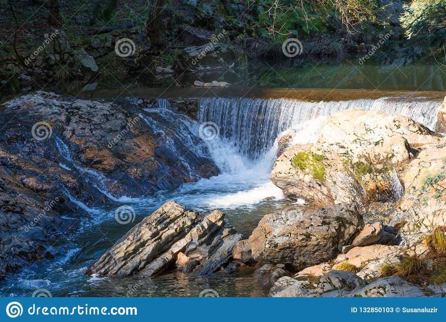 Place Senhora do Salto