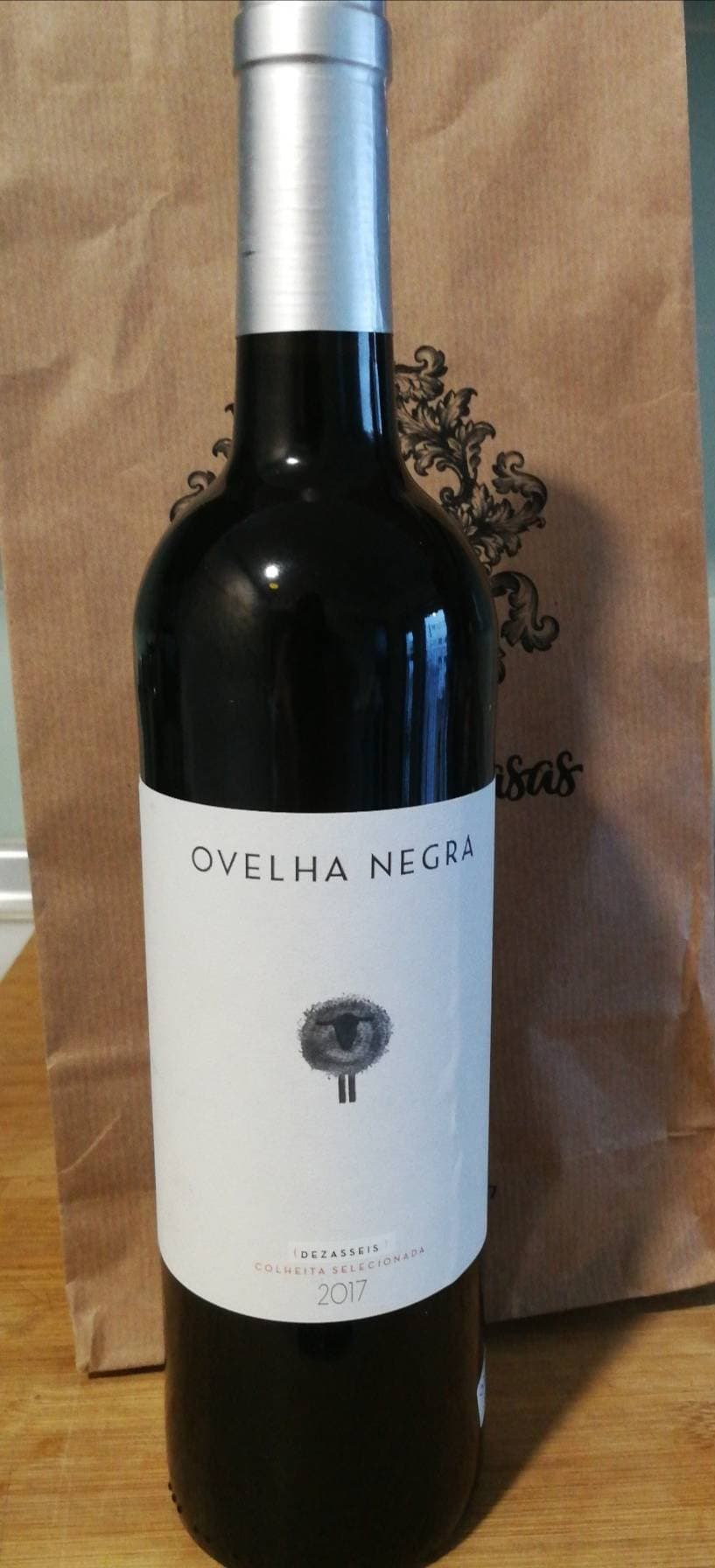 Product  Ovelha Negra Dezasseis tinto 