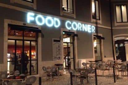 Restaurantes Food Corner