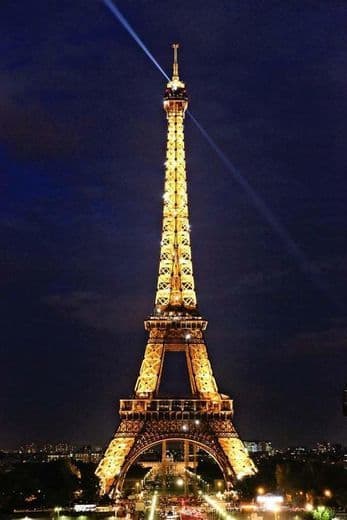 Place Torre Eiffel