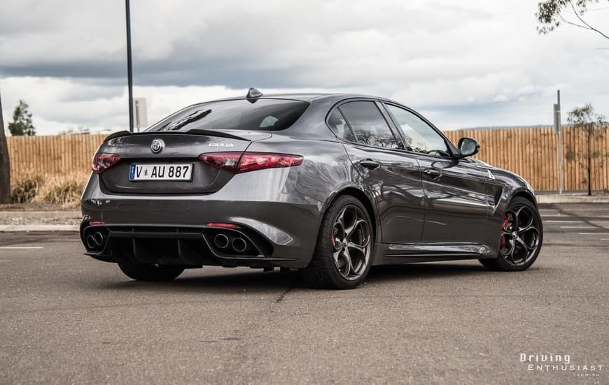 Product Alfa Romeu Giulia Quadrifoglio