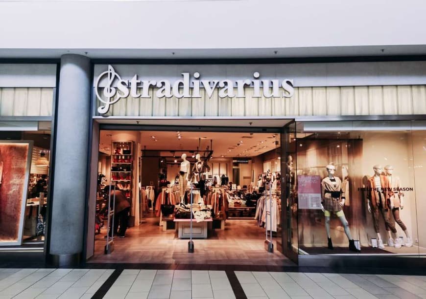 Moda STRADIVARIUS 