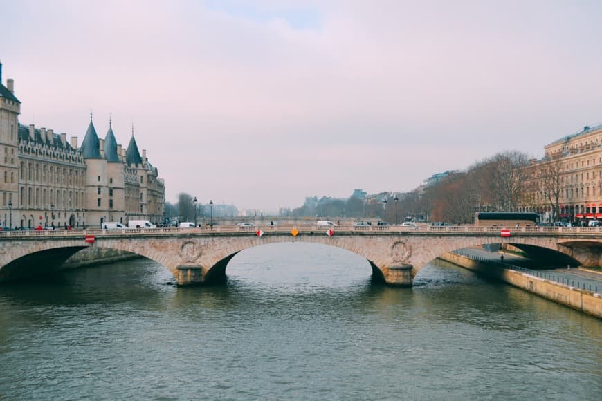 Place Isla de la Cité