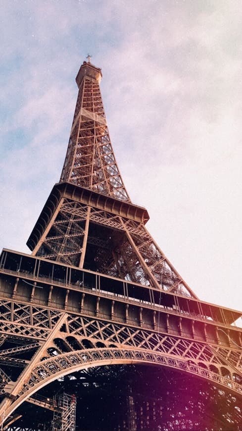 Place Tour Eiffel - Parc du Champ-de-Mars