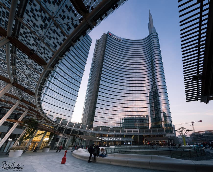 Place UniCredit Tower