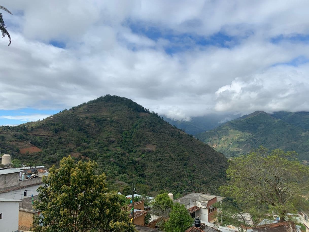 Place San Cristóbal Lachirioag