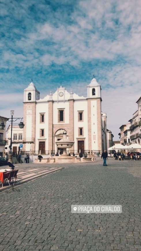 Place Praça do Giraldo