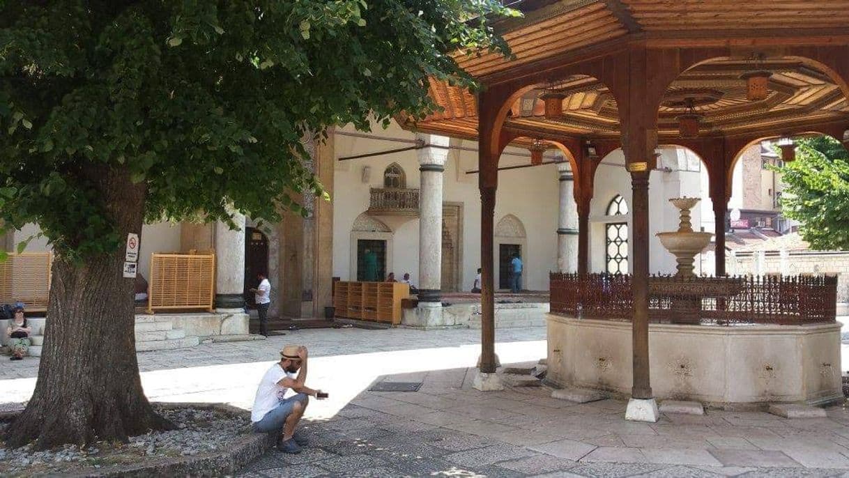 Place Gazi Husrev-beg Mosque