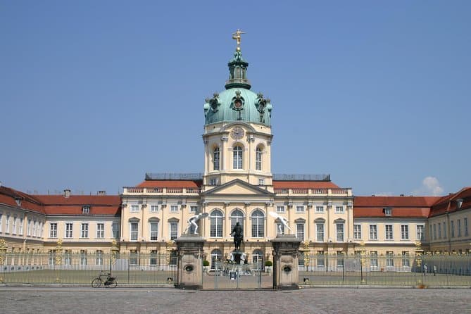 Place Charlottenburg Palace