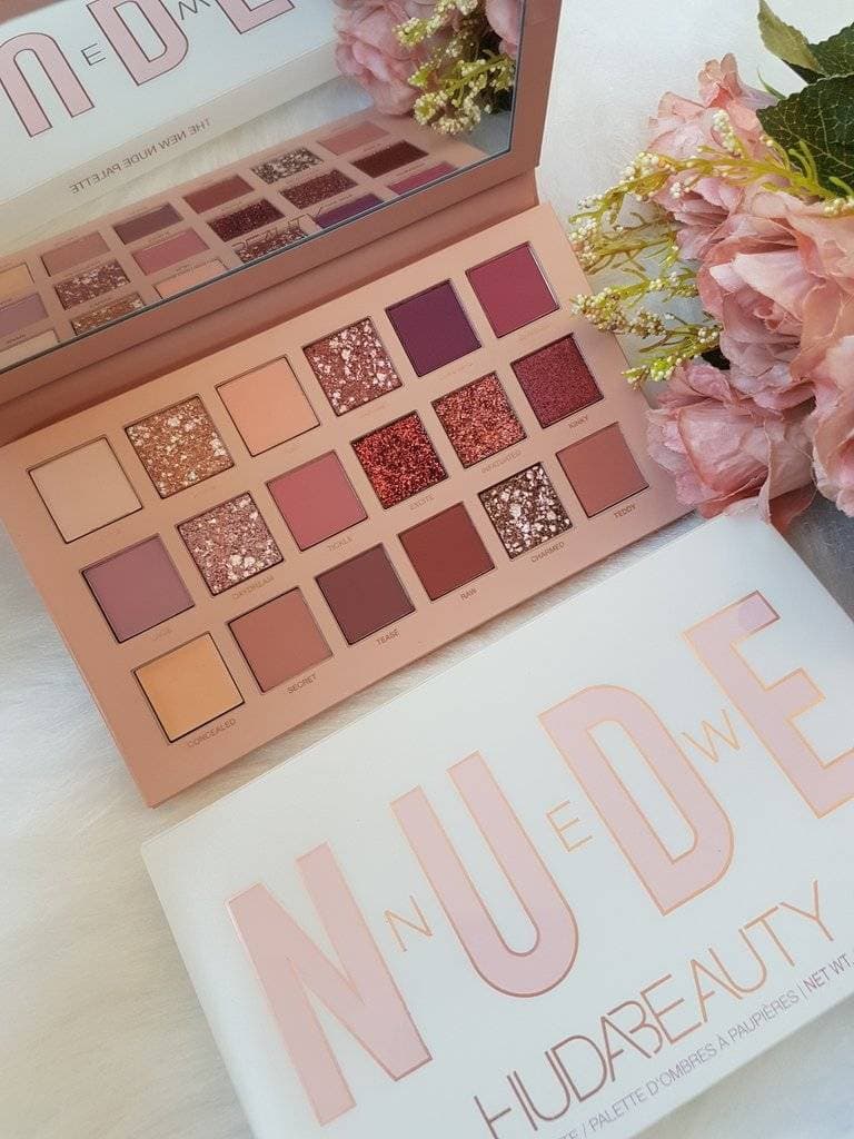 Producto Huda Beauty New Nude Palette