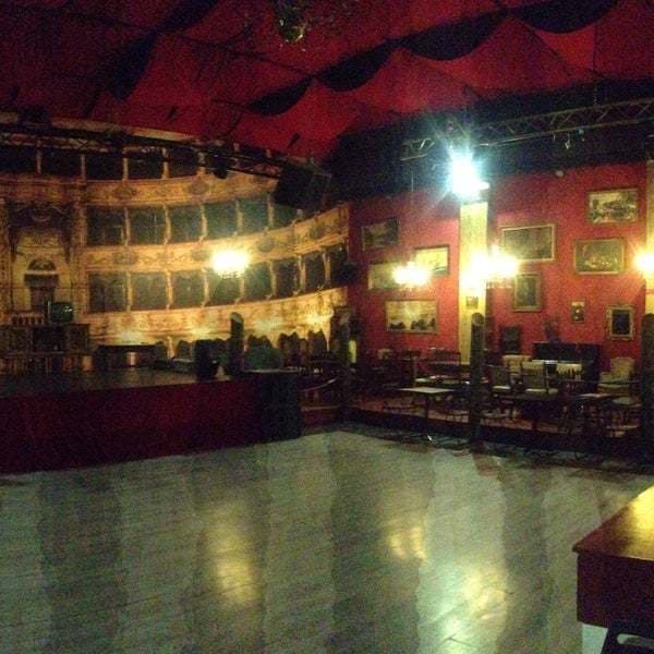 Lugar Theatro CLUB