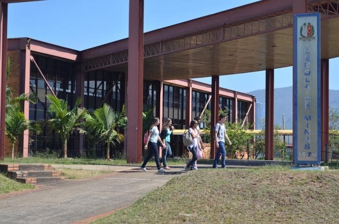 Moda Universidade Federal de Ouro Preto - UFOP