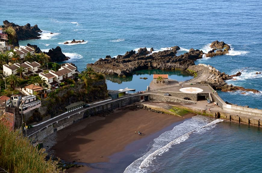 Lugar Praia do Porto do Seixal