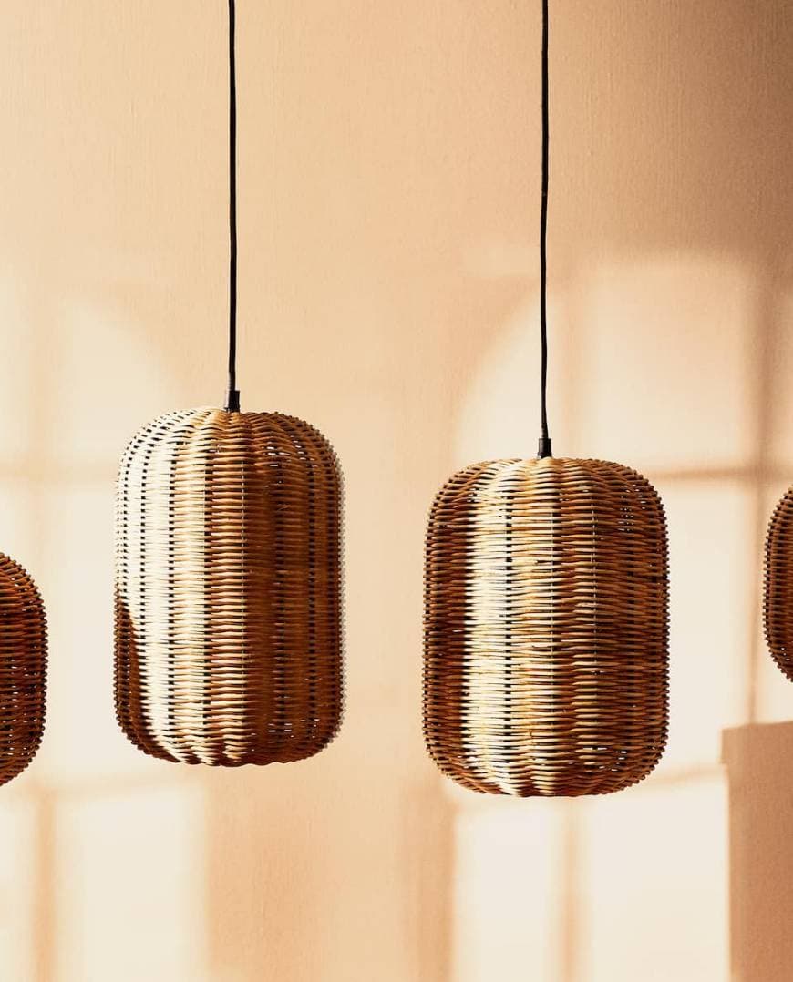 Product OVAL RATTAN AND METAL LAMP