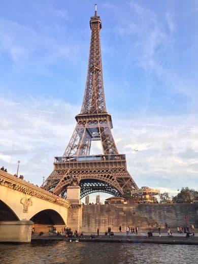 Place Torre Eiffel