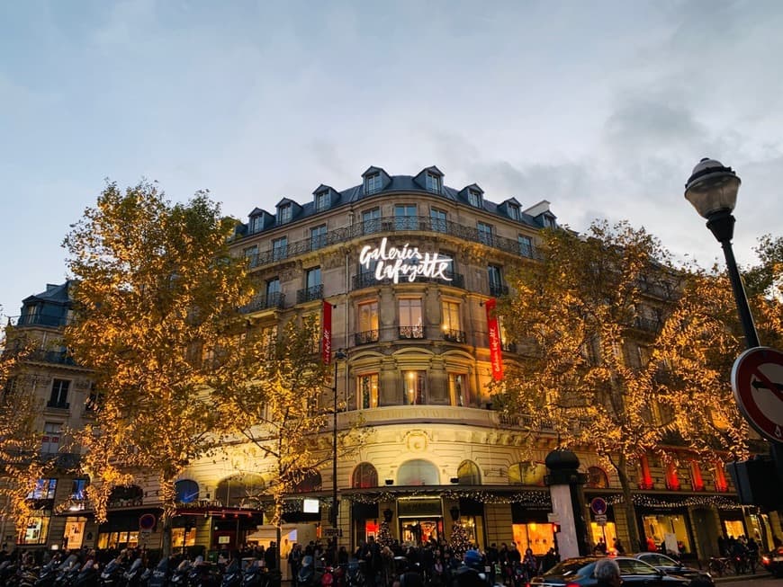 Place Galeries Lafayette Haussmann