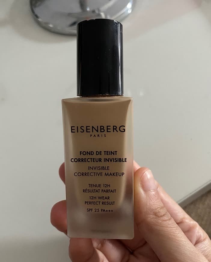 Moda Eisenberg - Invisible Corrective Makeup