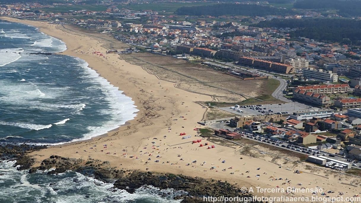 Place Pedras do Corgo beach