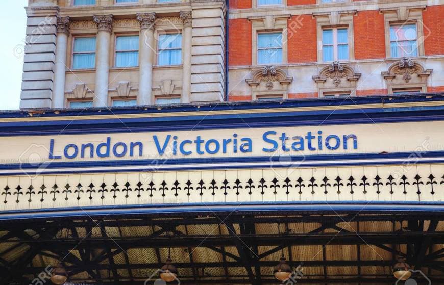 Place Victoria Station