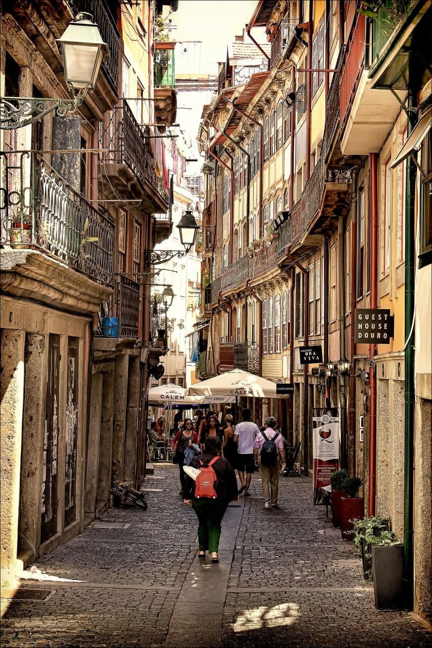 Place Rua Escura