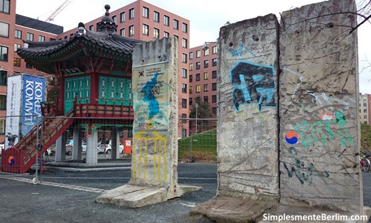 Place Une partie du mur de Berlin