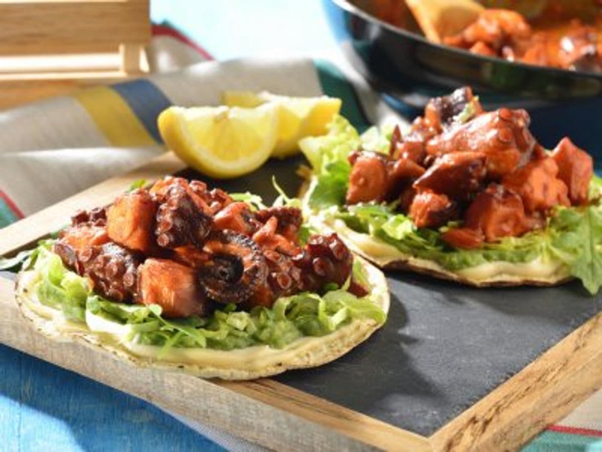 Fashion Tostadas de Pulpo Adobado