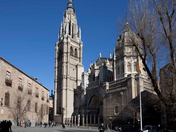 Place Iglesia de Santo Tomé