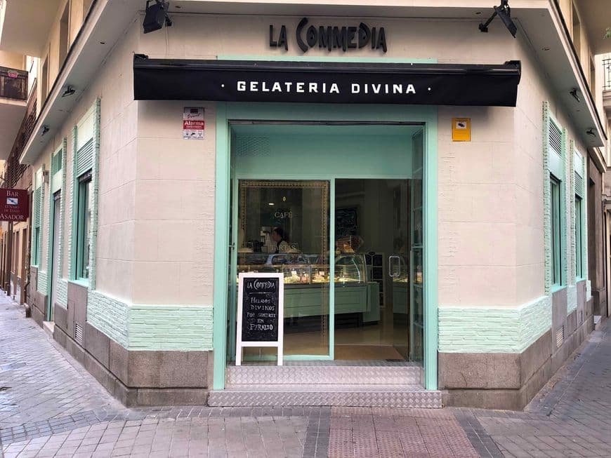 Restaurants La Commedia